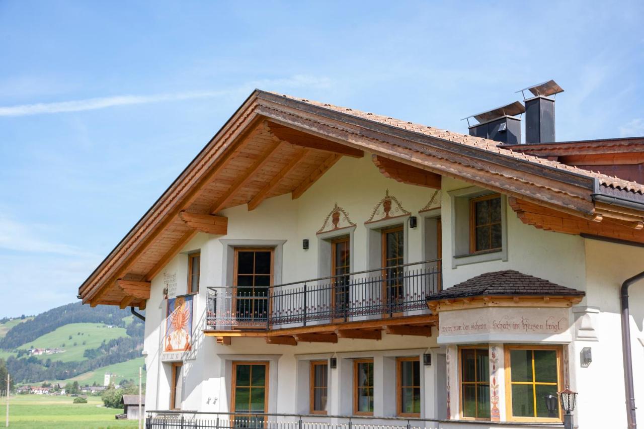 Peil Highend-Basic Apartments Innichen Exteriör bild